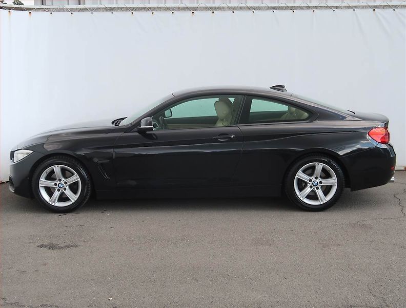 BMW Řada 4 (2014) 418d, Serv.kniha, Kůže - fotka 3 z 19