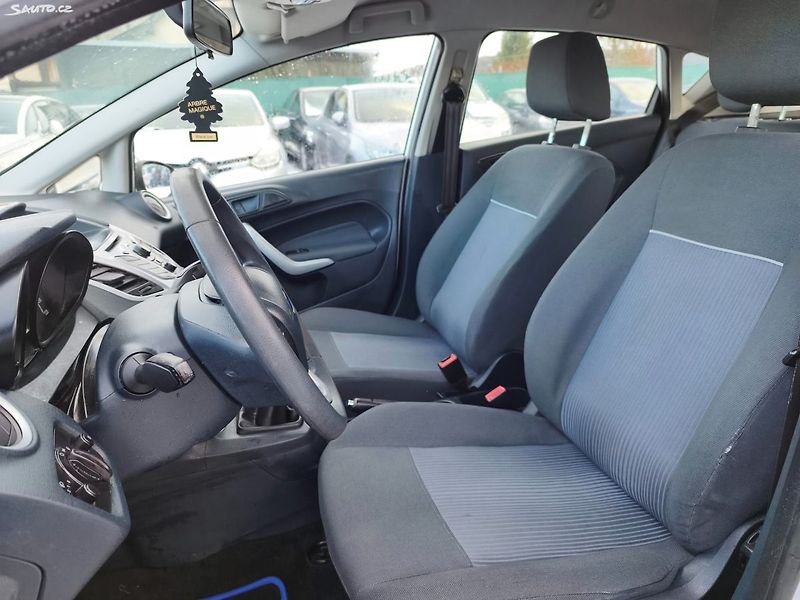 Ford Fiesta (2012) - fotka 4 z 26