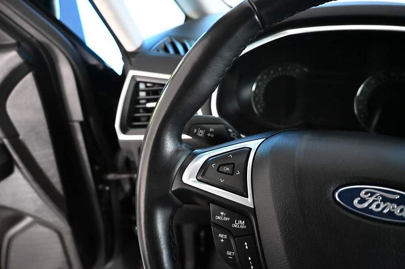 Ford S-MAX (2023) 2.5 LED SONY ACC Tažné FHEV Ti - fotka 14 z 38