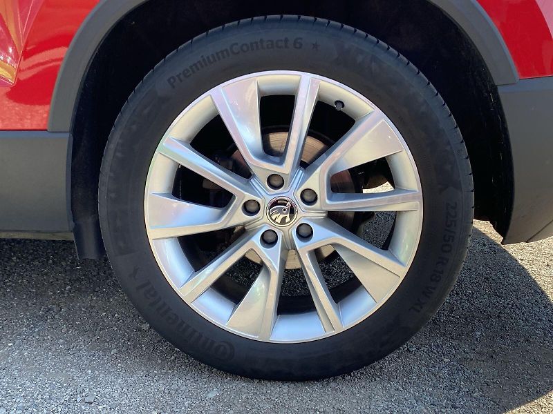 Škoda Karoq (2019) 1.5 TSI 4x4 DSG Style - fotka 32 z 36