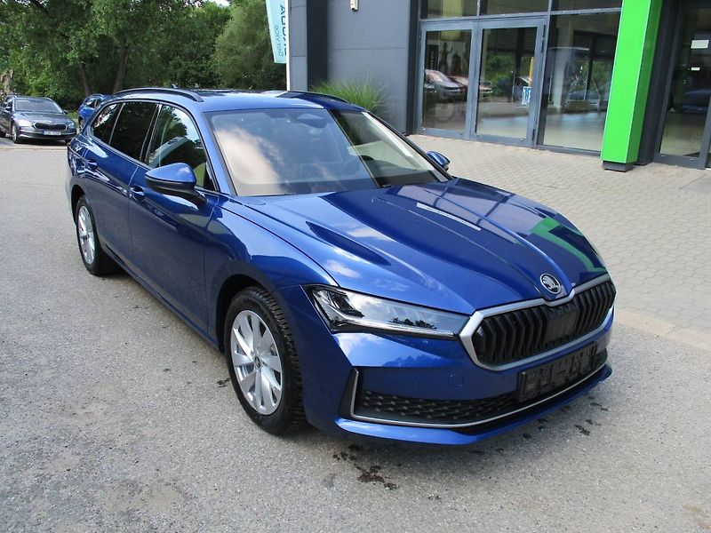 Škoda Superb Combi Selection 2,0TDI 110 kW - fotka 3 z 14