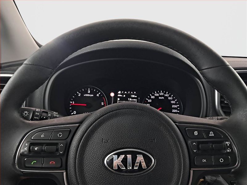 Kia Sportage (2017) 2.0 CRDi, 4X4, Serv.kniha - fotka 21 z 22