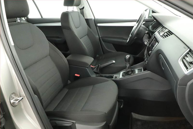 Škoda Octavia (2014) Style 2.0 TDI, Serv.kniha - fotka 7 z 14