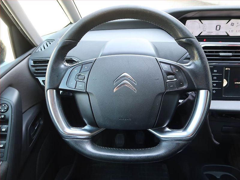 Citroën C4 Picasso (2015) 1.6 HDi, 7 míst, Navi - fotka 16 z 22