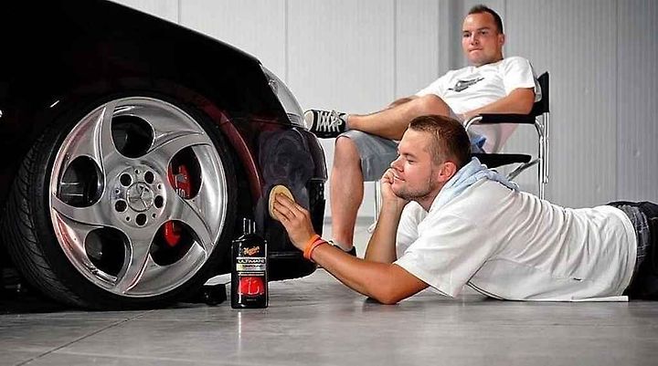 Jan Bareš a jeho koníček v podobě tuningu automobilů.