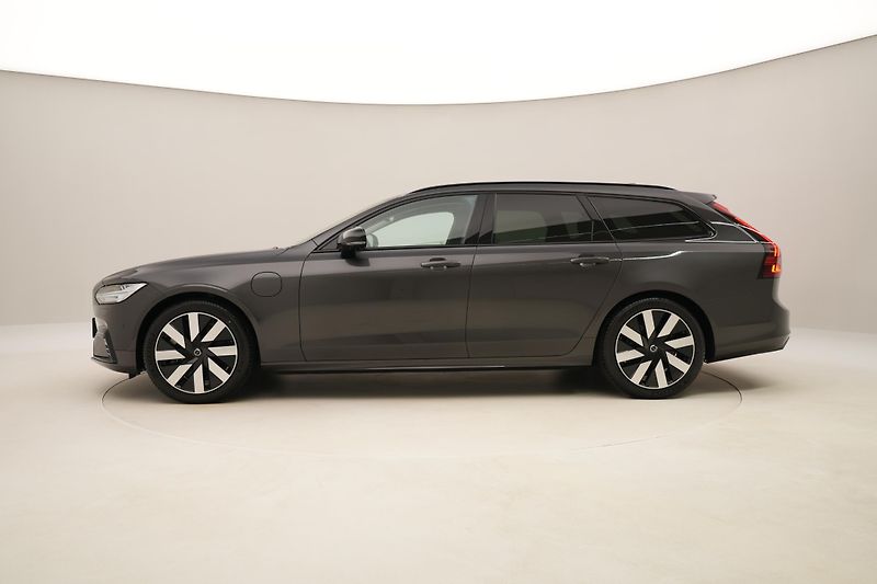 Volvo V90 T6 AWD RECHARGE DARK PLUS AUT - fotka 10 z 54