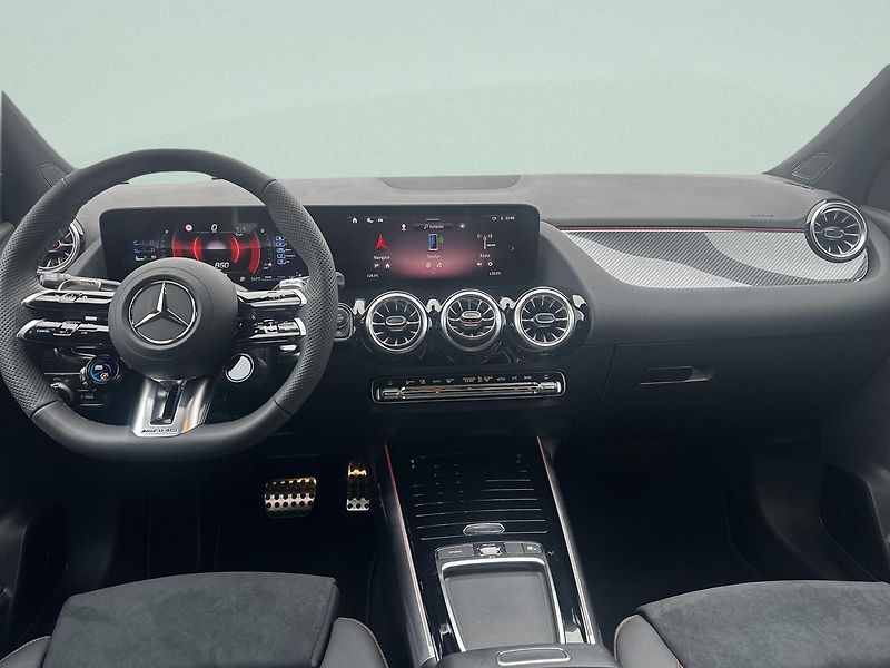 Mercedes-Benz GLA (2025) 35 AMG - fotka 11 z 15
