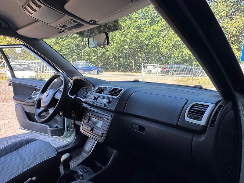 Škoda Fabia (2010) 1.2 HTP - fotka 15 z 25