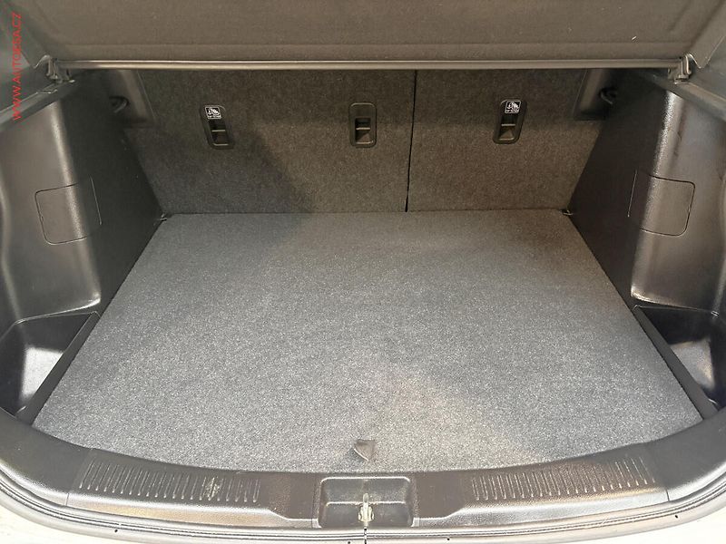 Suzuki S-Cross (2017) 1.4BJet, 1.maj,ČR, Comfort - fotka 7 z 17