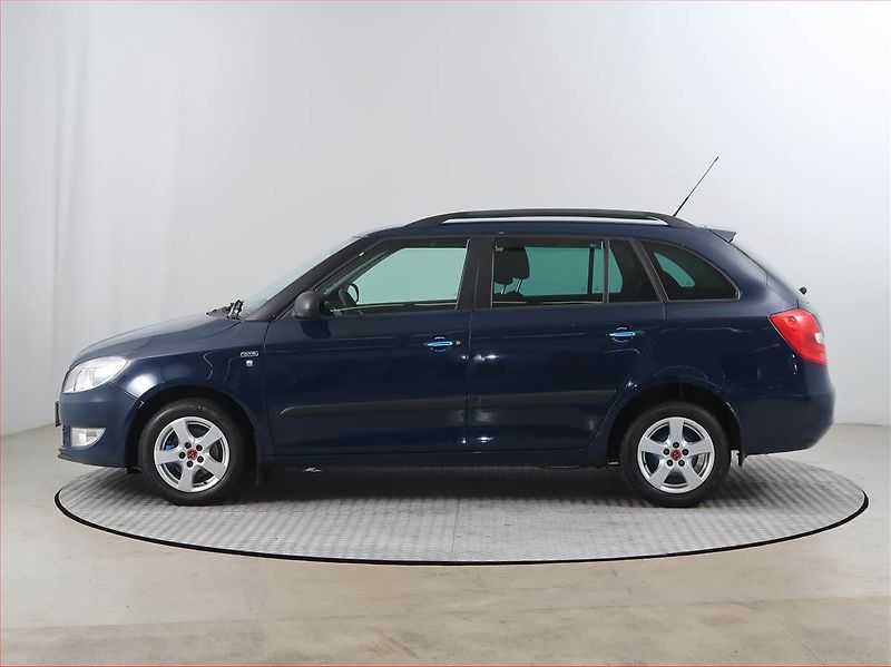 Škoda Fabia (2011) 1.2 12V, Serv.kniha, nová STK - fotka 3 z 14