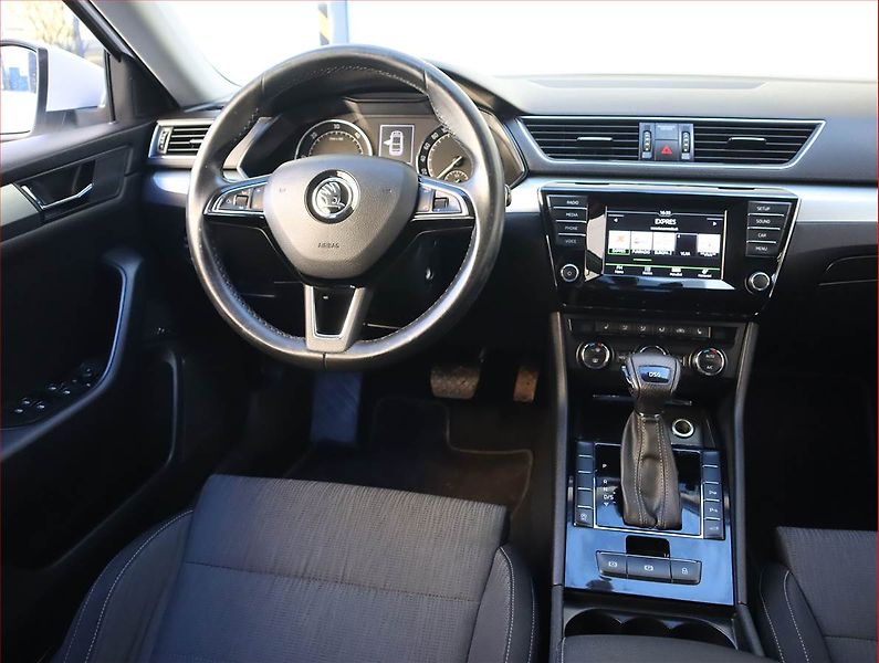 Škoda Superb (2015) 2.0 TDI, Automat, Bi-Xenony - fotka 7 z 20