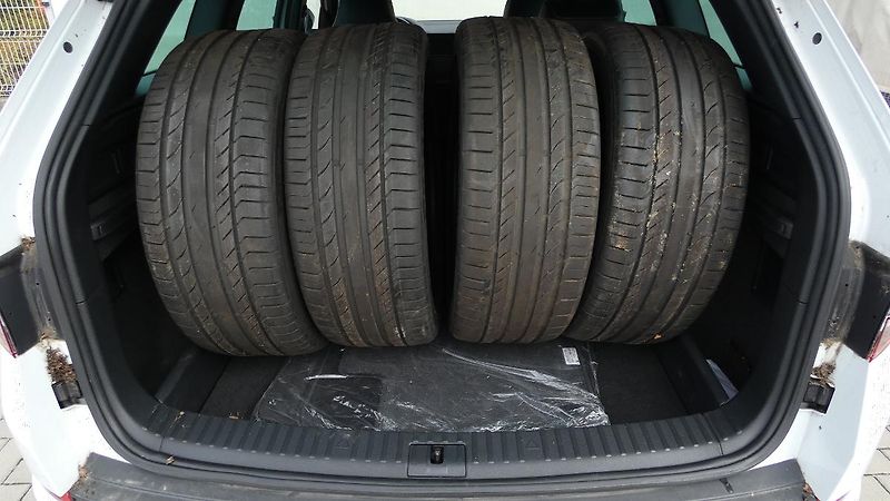 Škoda Kodiaq 2,0 TSI Sportline DSG 4x4 - fotka 23 z 28