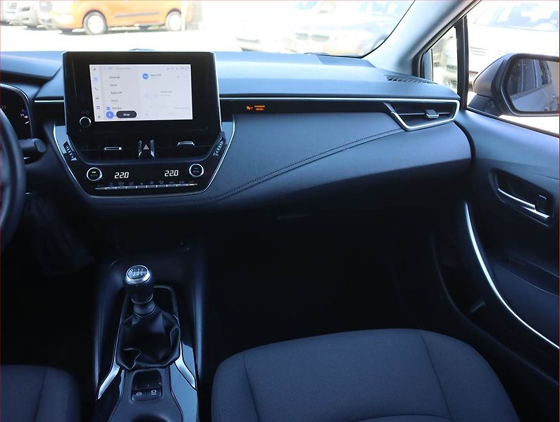 Toyota Corolla (2022) 1.5 VVT-i, Serv.kniha - fotka 8 z 19