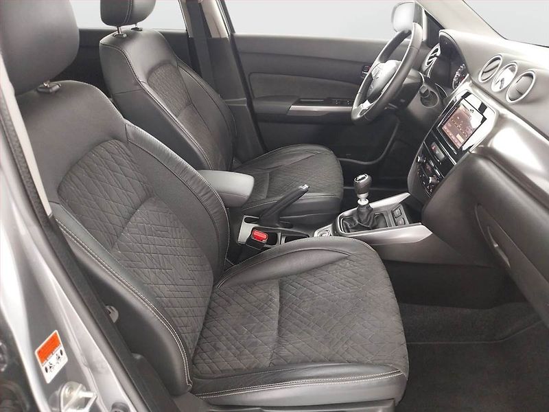 Suzuki Vitara (2019) 1.4 BoosterJet, 4X4 - fotka 9 z 20