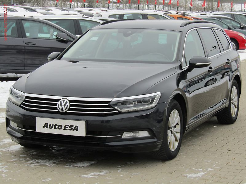 Volkswagen Passat (2015) 2.0TDi, Comfortline, DSG, LED - fotka 3 z 22