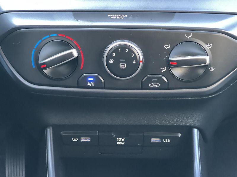 Hyundai Bayon 1.2i Comfor 1.Maj ČR DPH Klima - fotka 21 z 40