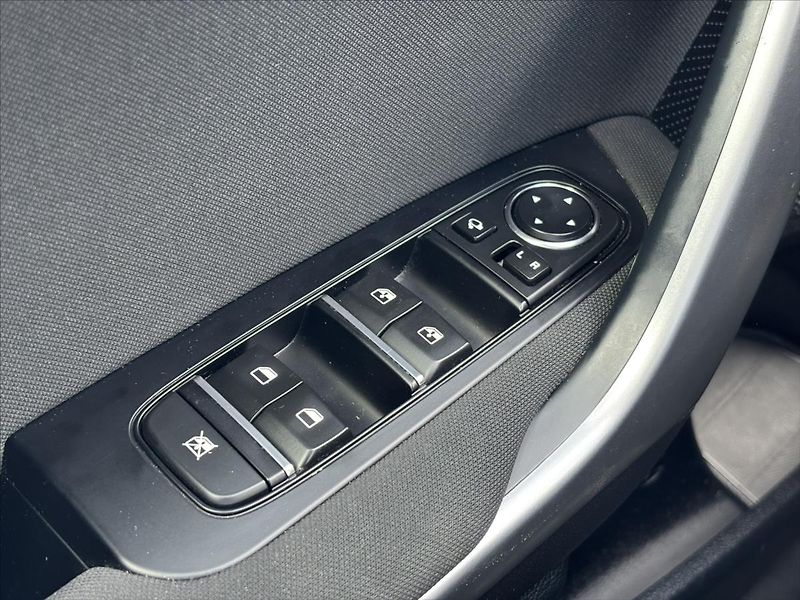 Kia Ceed 1,5 TGDi 118kW TOP ZÁRUKA - fotka 30 z 39