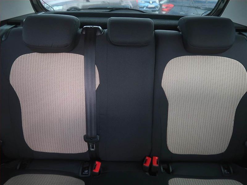 Škoda Fabia (2015) Style 1.2 TSI, Serv.kniha - fotka 10 z 14