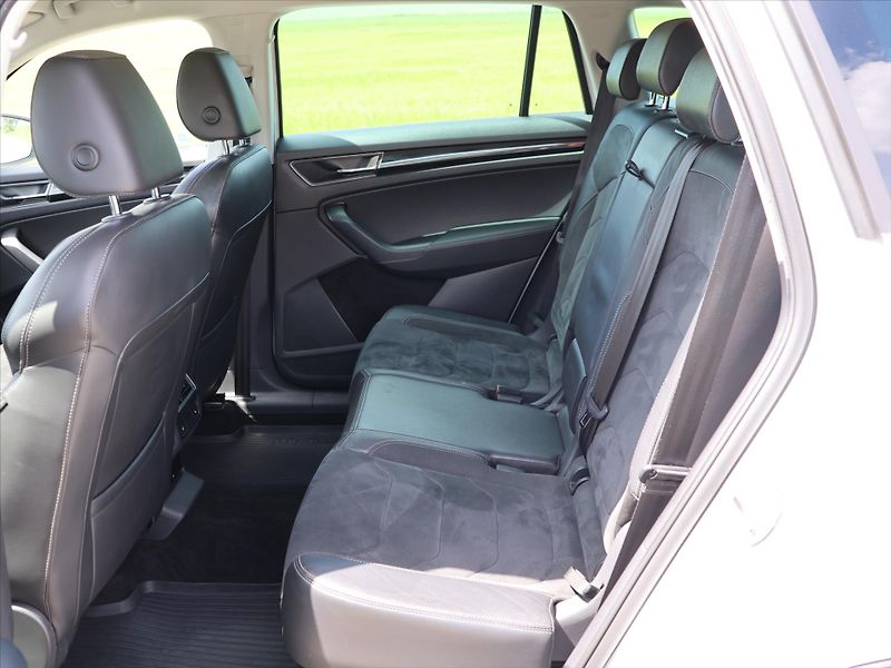 Škoda Kodiaq 2,0 TDI DSG 4x4 Style Plus DPH - fotka 14 z 35