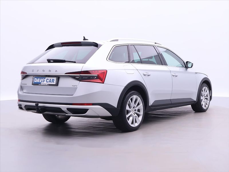 Škoda Superb 2,0 TDI 140kW DSG Scout 4x4 CZ - fotka 7 z 32