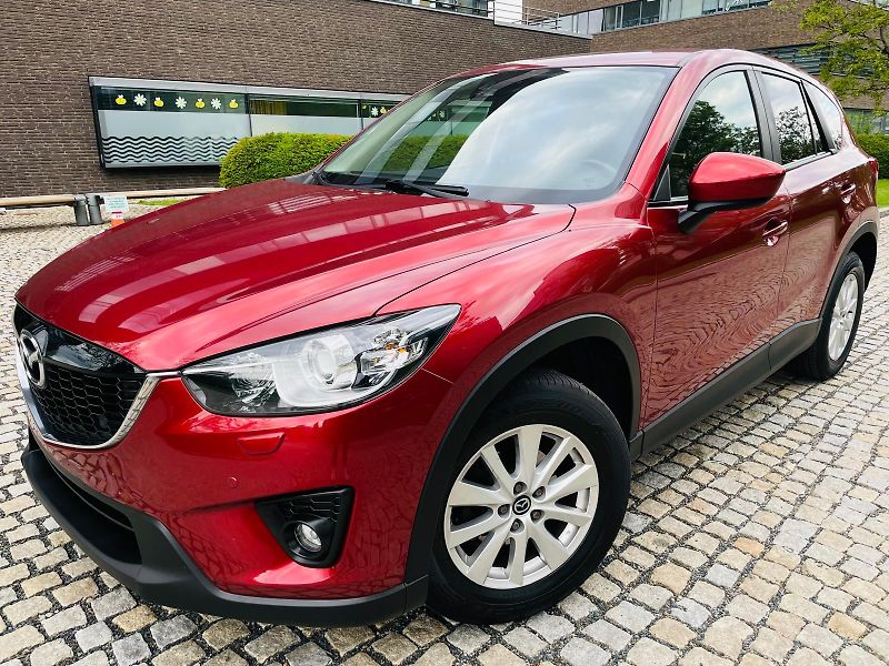 Mazda CX-5 2.0i AUT 4x4 SENZORY TAŽNÉ - fotka 2 z 49