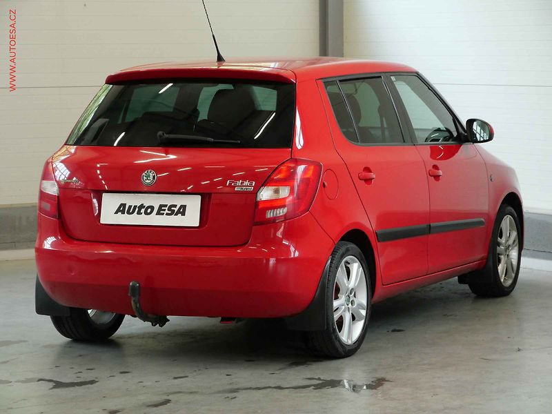 Škoda Fabia (2008) 1.4 16V, Sport - fotka 4 z 16