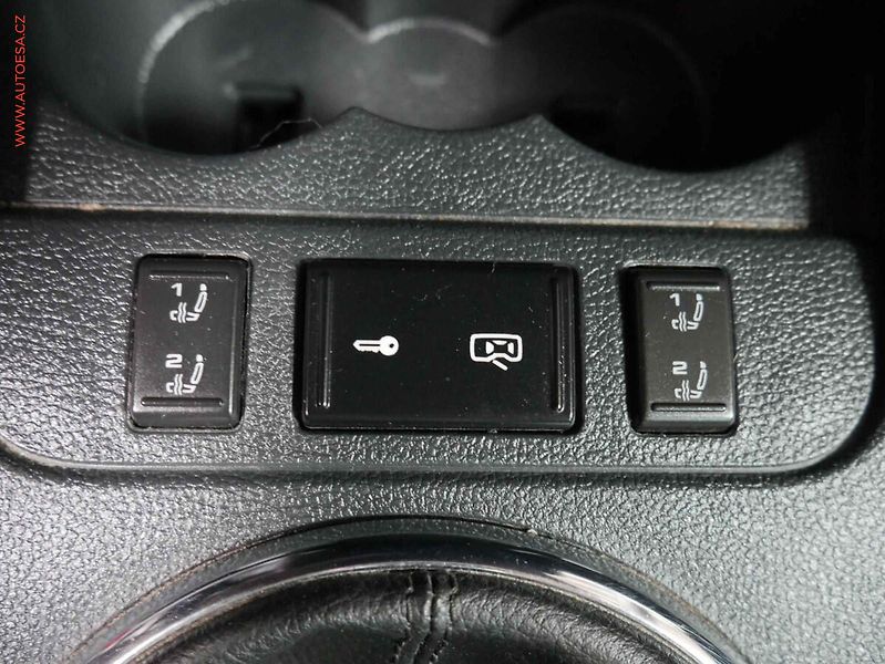 Škoda Fabia (2012) 1.2 TSI, AC. temp. - fotka 18 z 18