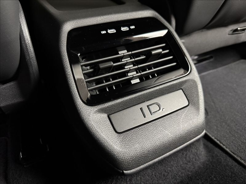 Volkswagen ID.4 Pro Performance IQ Light 96% - fotka 17 z 49
