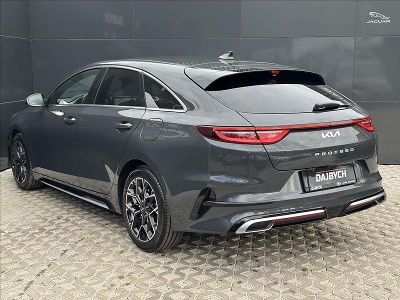 Kia ProCeed 1,5 T-GDI GT-Line 7DCT ČR - fotka 6 z 12