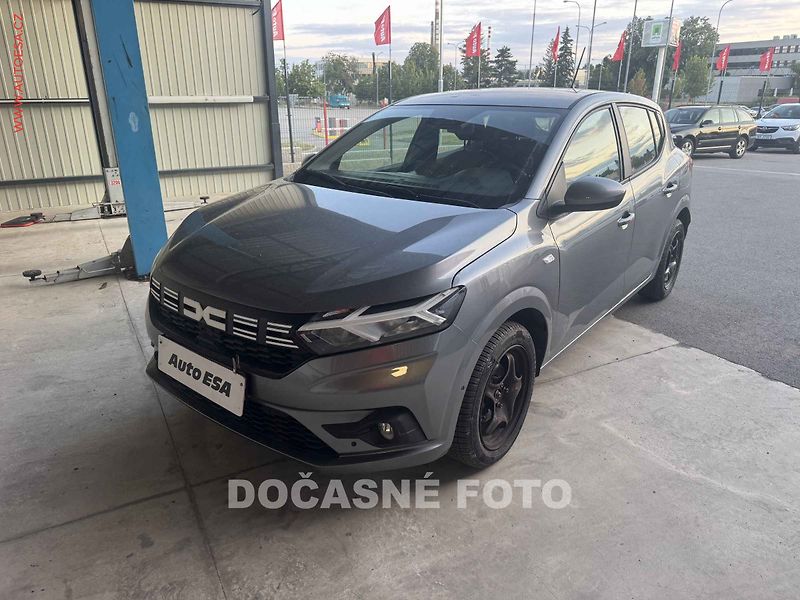 Dacia Sandero (2025) 1.0 Tce, 1.maj,ČR, STK3/29 - fotka 1 z 3
