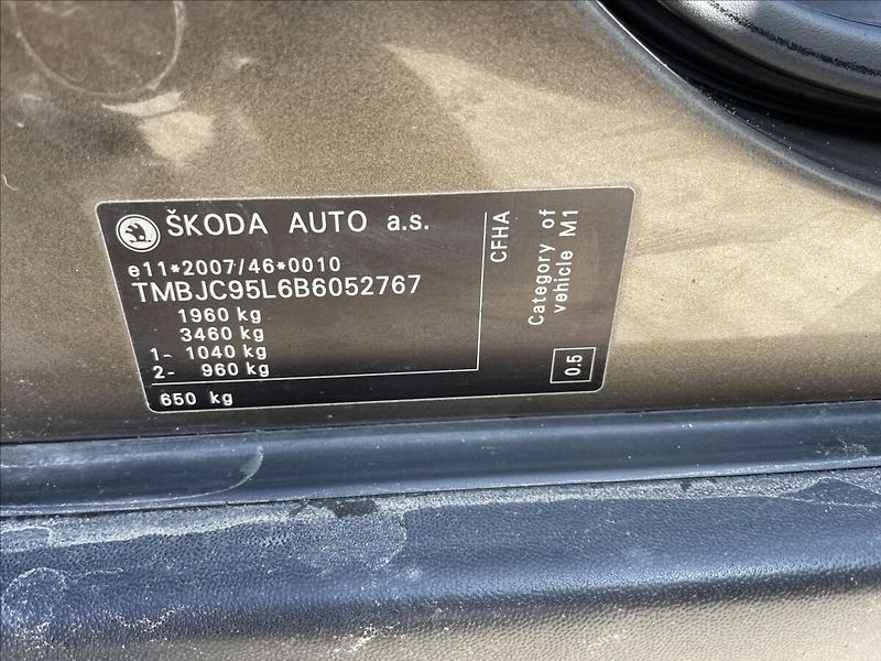 Škoda Yeti 2,0 TDi 81kw Ambiente Tažné, p - fotka 25 z 43