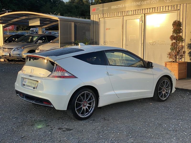 Honda CR-Z 1.5i, ČR, manual, 2x kola - fotka 7 z 18