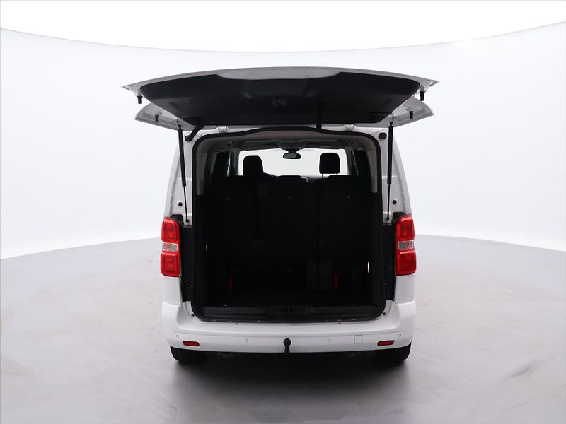 Citroën SpaceTourer 2,0 HDI 110kW Shine 8-Míst - fotka 9 z 32