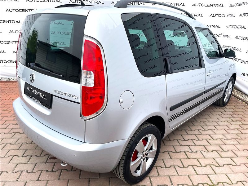 Škoda Roomster 1,2 TSi,63kW,STK 6/27 - fotka 9 z 21