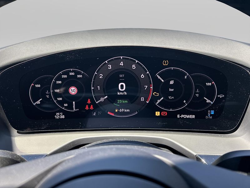 Porsche Panamera (2025) Turbo E-Hybrid - fotka 19 z 30