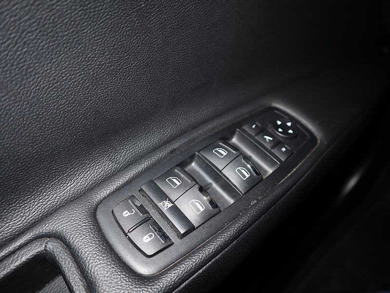 Maserati Ghibli 3.0 V6 202 kW - fotka 12 z 24