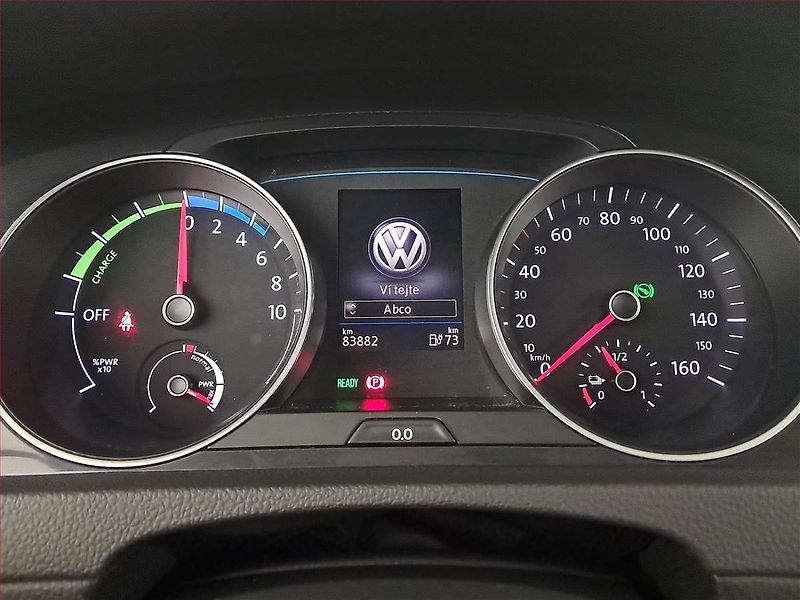 Volkswagen Golf (2019) 32 kWh - 37 Ah, Automat - fotka 11 z 21