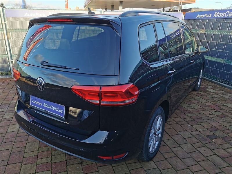 Volkswagen Touran 2.0 TDI Comfortline/Kamera - fotka 6 z 26
