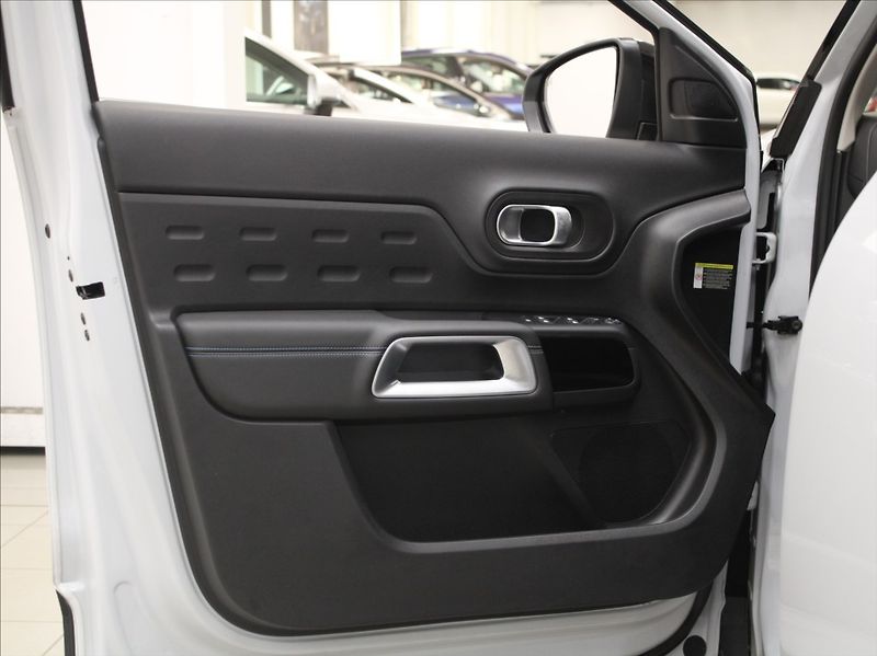 Citroën C5 Aircross 1,5 HDi 96kW AT Max.20tkm ČR - fotka 18 z 27