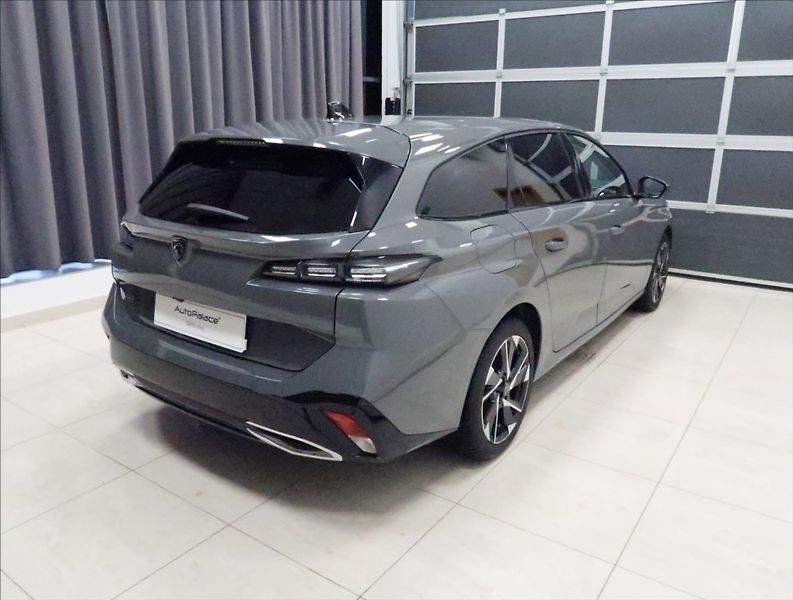 Peugeot 308 1,2 PT ALLURE NAVI KAMERA ČR - fotka 5 z 46