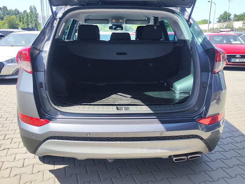 Hyundai Tucson 2.0 CRDi/100kW Style DCT 4x4 - fotka 9 z 36