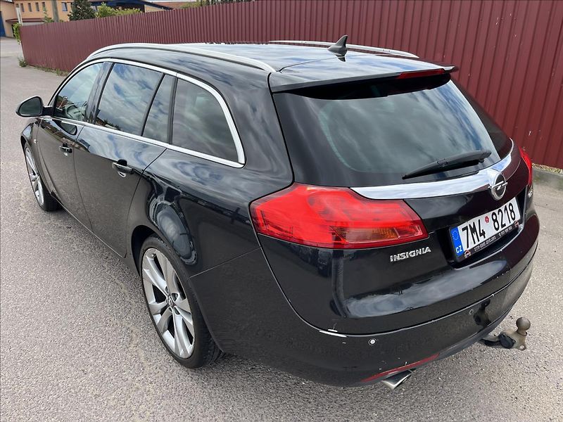 Opel Insignia 2,0 CDTi KLIMA SERVIS ROZVODY - fotka 8 z 44