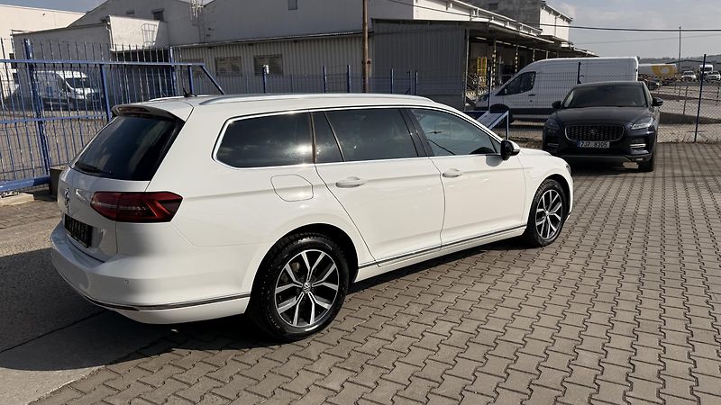 Volkswagen Passat (2019) 2.0 TDI 140kW,ČR, 4MOT DSG - fotka 33 z 48