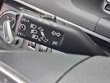 Volkswagen Touran (2011) 2.0 TDi, DSG, webasto - náhled 13