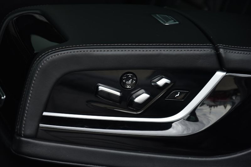 BMW Řada 7 745Le xDrive M PAKET LASER ČR - fotka 37 z 39