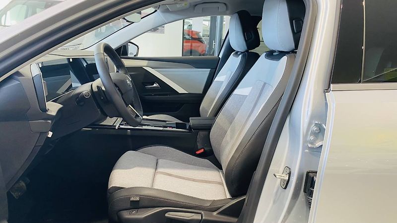 Opel Astra Elegance HB 1.6 PHEV 132kW/180 - fotka 7 z 28