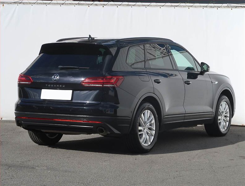 Volkswagen Touareg (2021) 3.0 TDI, 4x4,Automat,V6 TDI - fotka 5 z 26