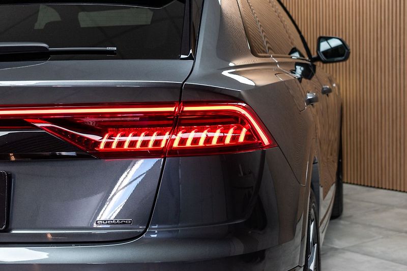 Audi Q8 50TDI S-LINE*4x4*AIR*KESSY*DPH - fotka 40 z 45