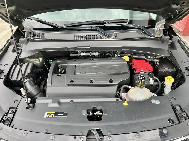 Jeep Compass 1,4 m-Air LIMITED my19 - fotka 41 z 45