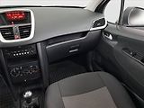 Peugeot 207 (2009) 1.4 VTi, oblíbený vůz - náhled 8